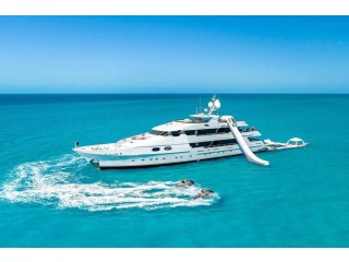 Indulge in Luxury: Bahamas Yacht Charter