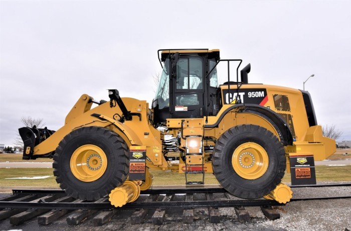 hi-rail-swing-loader-mitchell-railgear-big-0